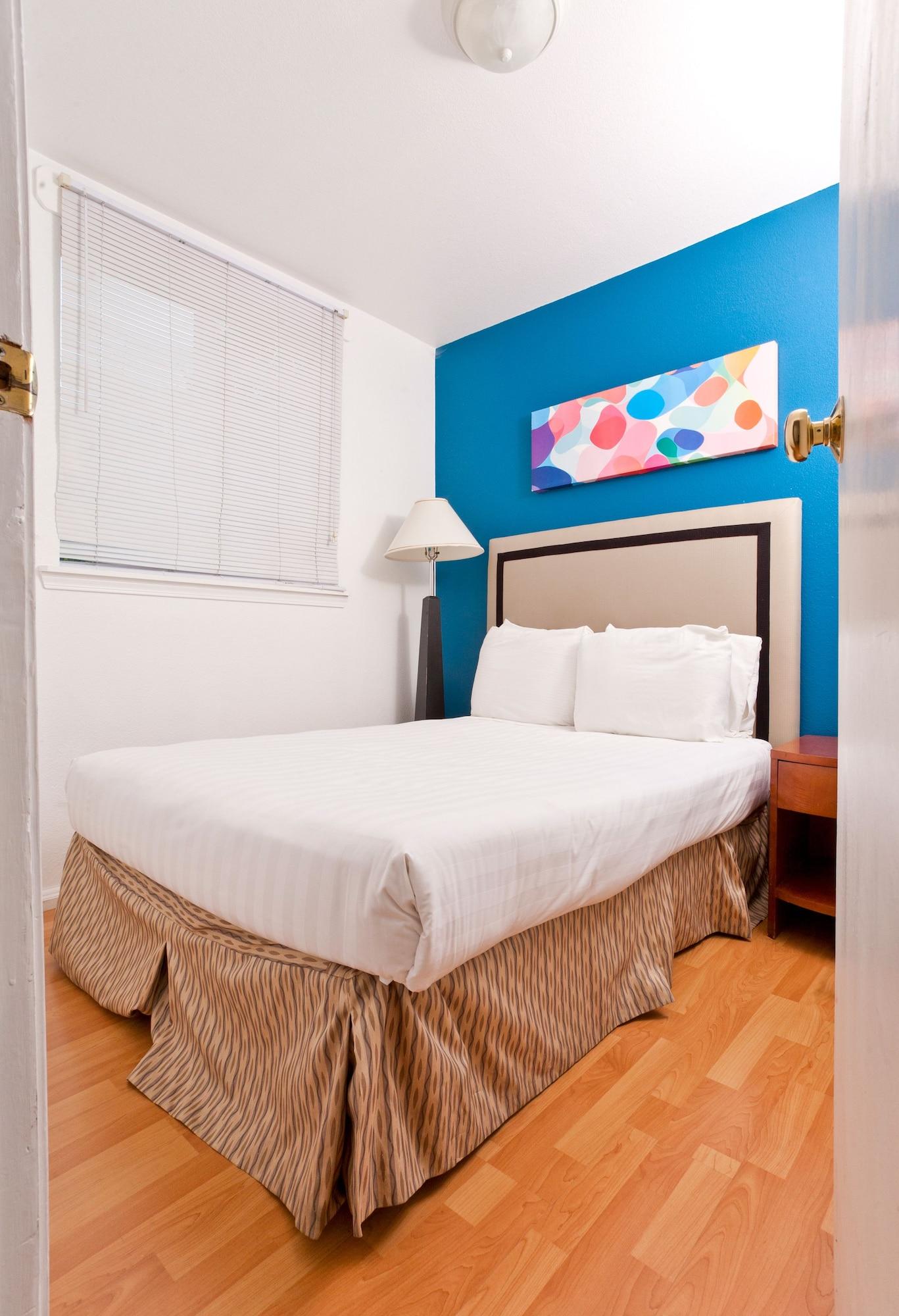 Alpine Inn & Suites Дейли-Сити Экстерьер фото