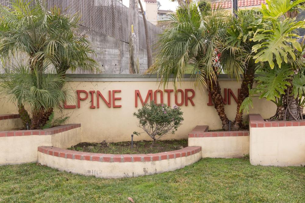 Alpine Inn & Suites Дейли-Сити Экстерьер фото